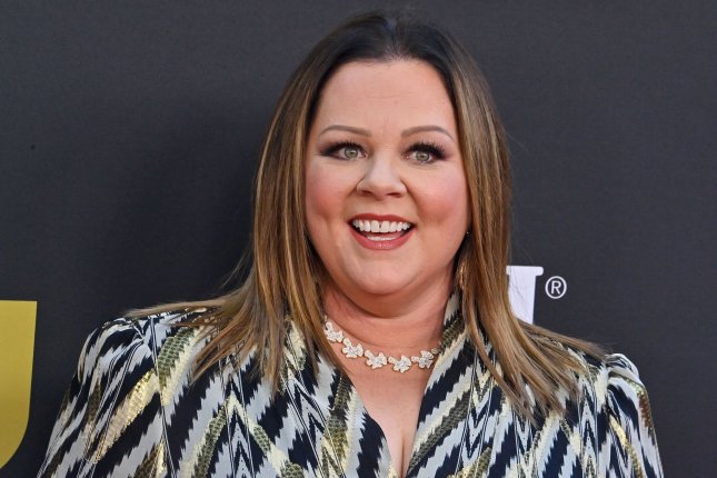 Melissa McCarthy, Kelly Clarkson to be honored at Gracie Awards
