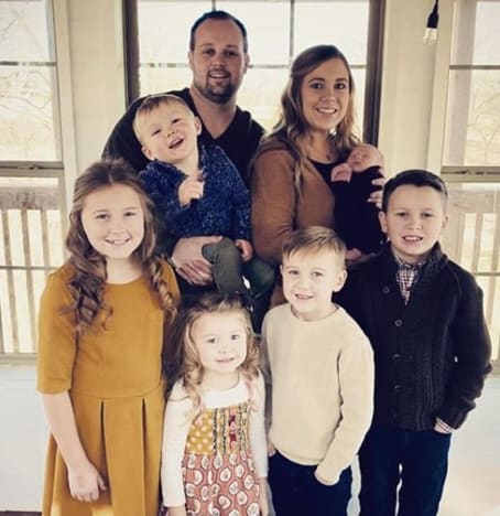 Anna Duggar and 6 Children