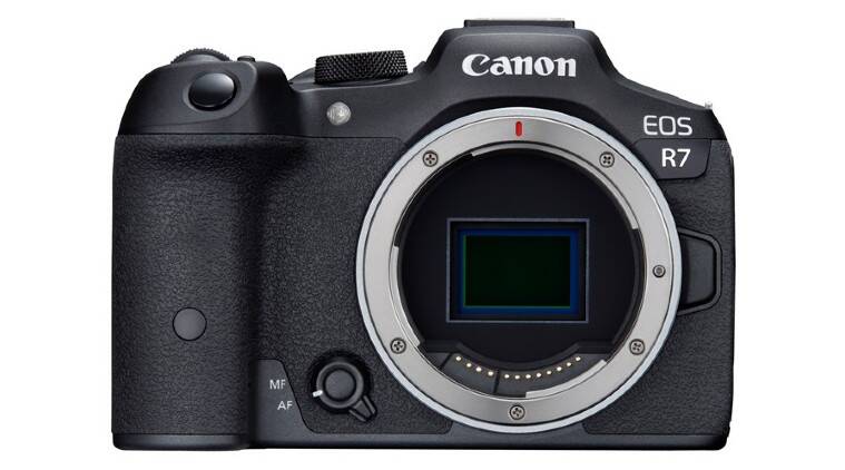 Canon EOS R7