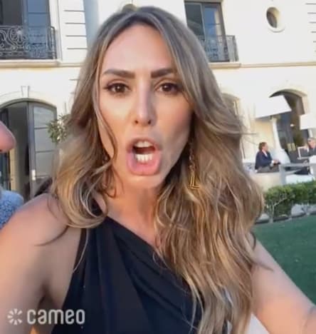 Kelly Dodd on Cameo