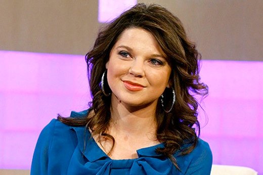 Amy Duggar Head Shot