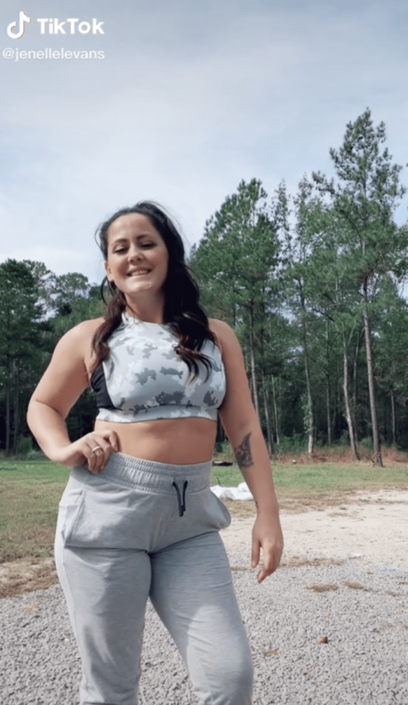 Jenelle Evans Ego Trips on TikTok: I Used to Be a Cheerleader! I'm PERFECT!