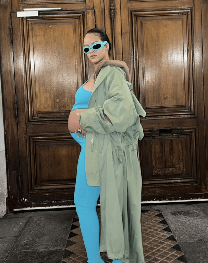 Rihanna Pregnant Picture