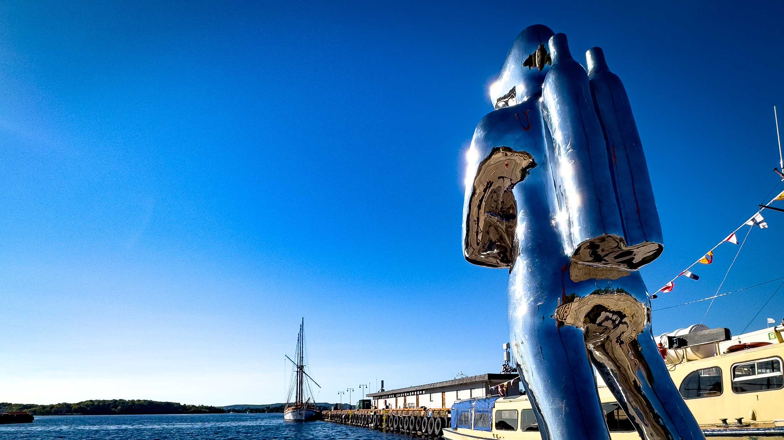 A sculpture of a scuba diver in Oslo, Norway