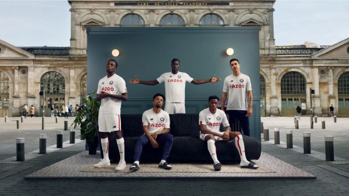 The new 2022-2023 LOSC away jersey designed by New Balance