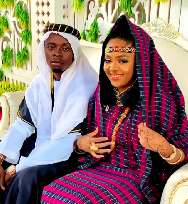 Beautiful Hausa Actress Ummi Rahab Flaunts Her Beautiful Wedding Gown