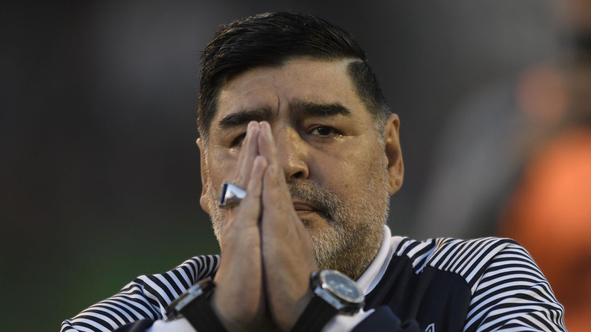 BREAKING: Sensational world football legend Diego Maradona dies of heart  attack - NewZimbabwe.com