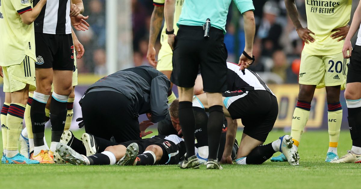 Newcastle's Fabian Schär knocked out cold in sickening collision with ...