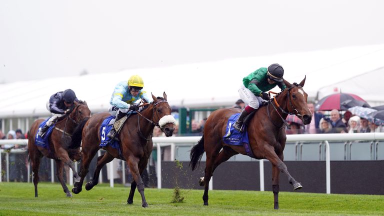 Absolutelyflawless wins the Lily Agnes at Chester under Laura Pearson