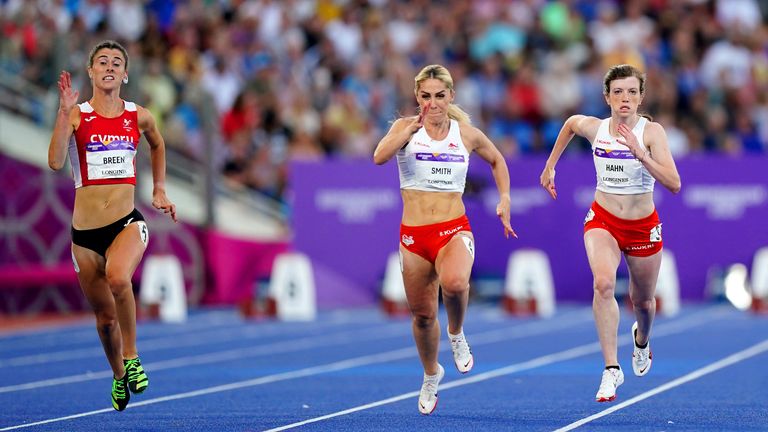 Olivia Breen thrived on the Commonwealth Games stage at the Alexander Stadium 