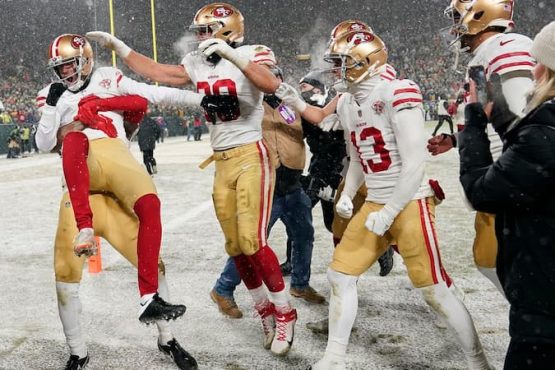 Niners win in snow 1