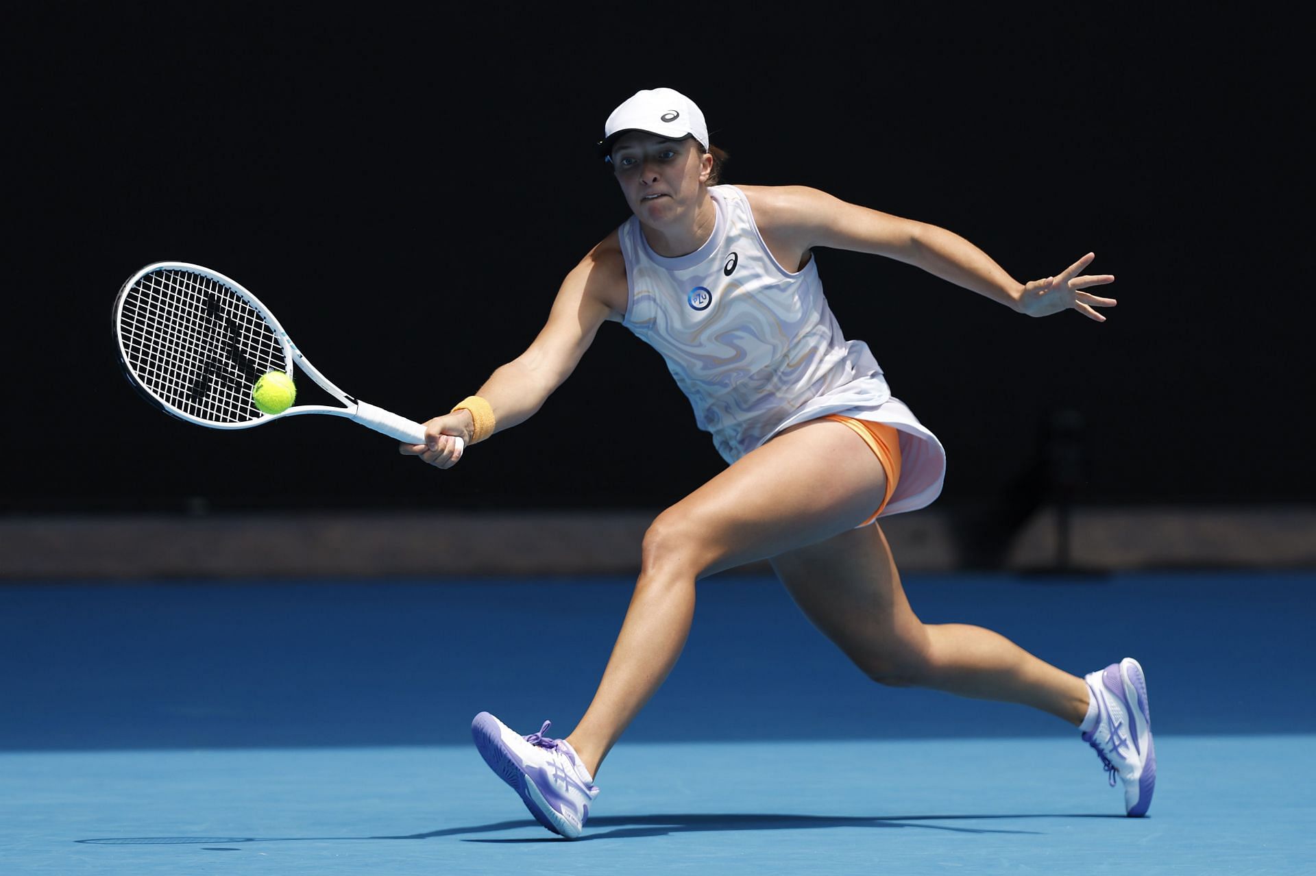 Iga Swiatek in action at the 2023 Australian Open.