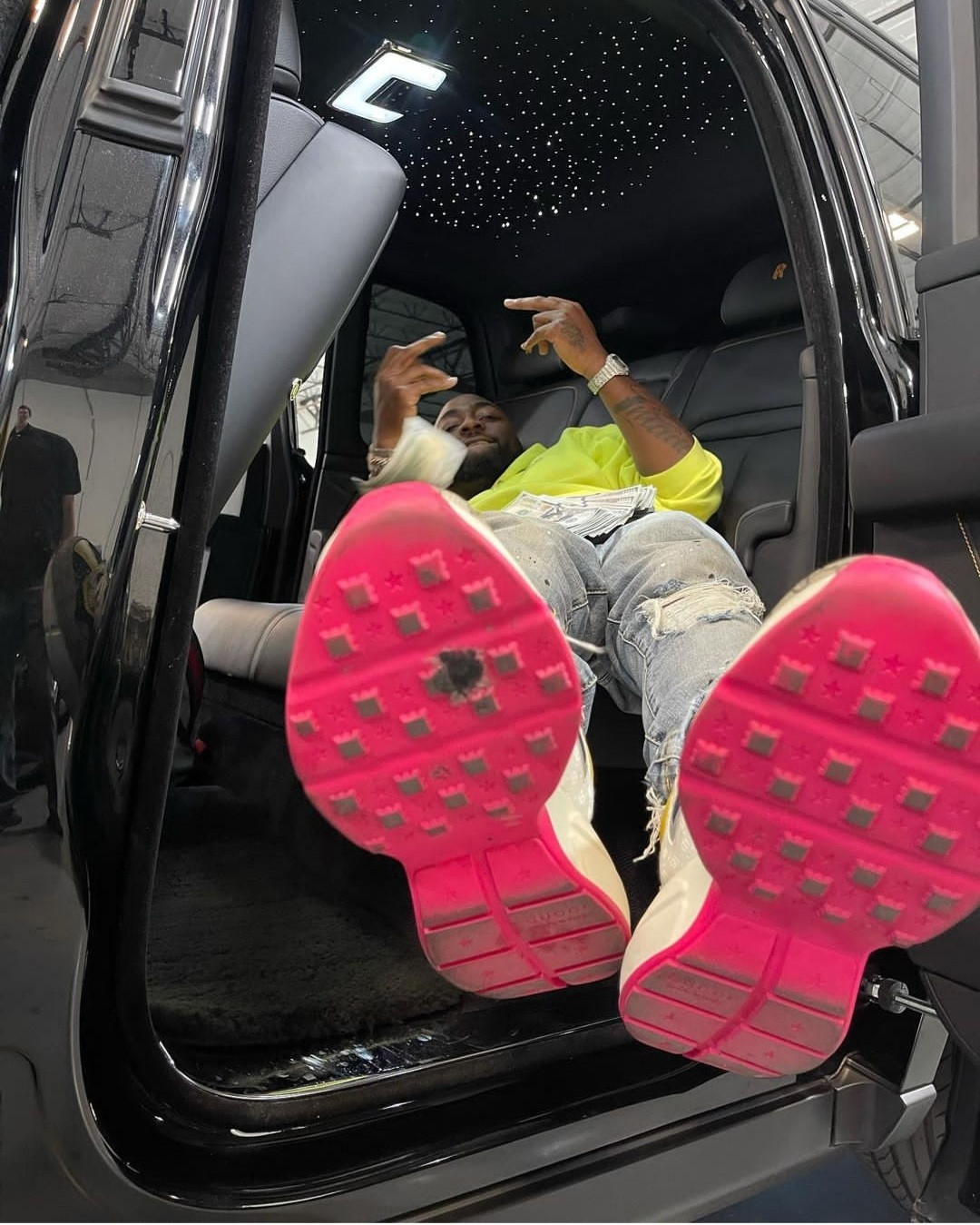 Davido acquires 2021 Rolls Royce Cullinan worth about $500,000