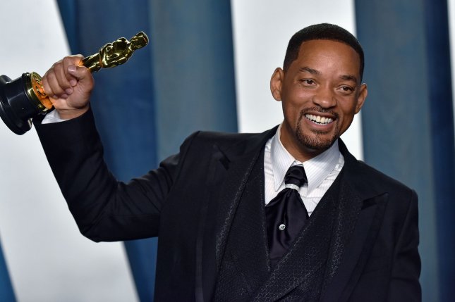 Will Smith publicly apologizes for slapping Chris Rock at Oscars