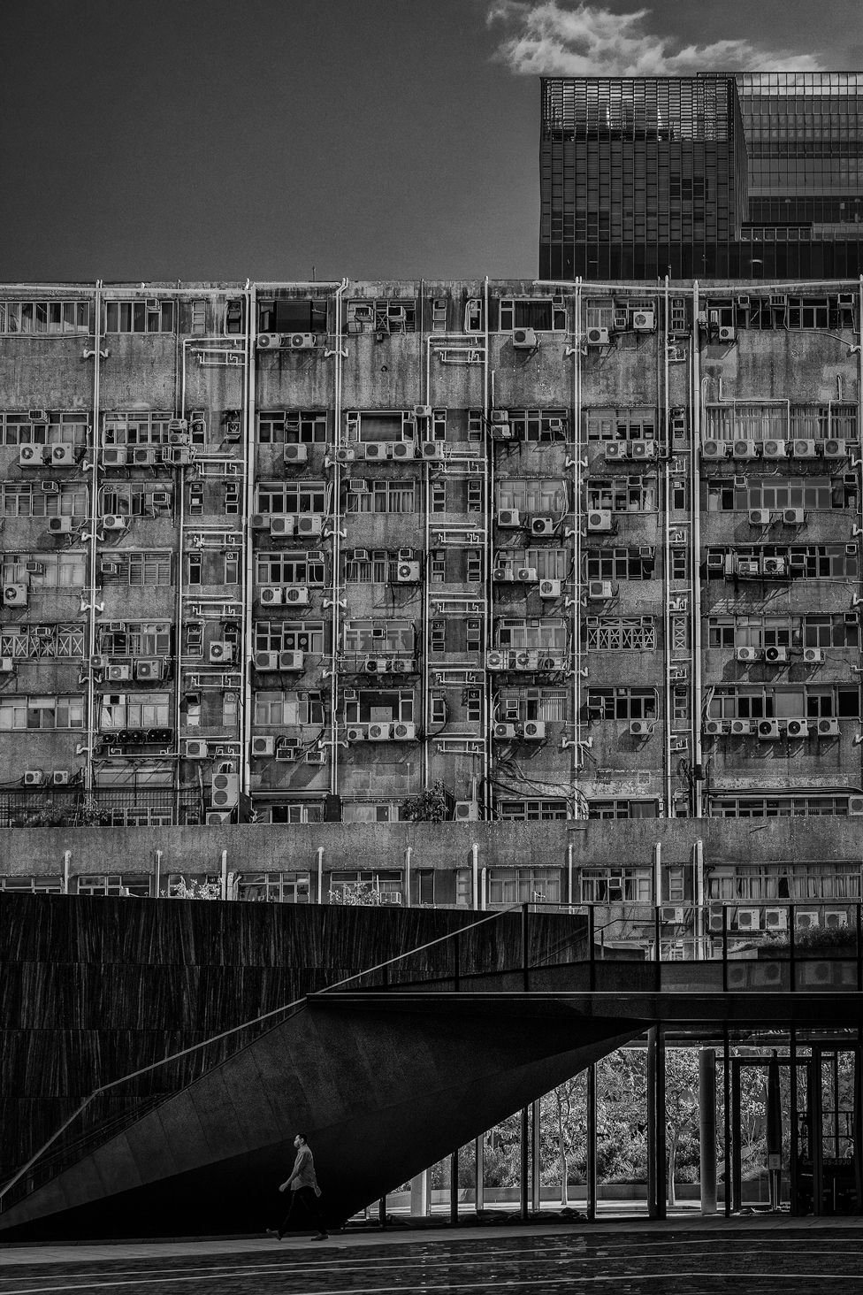 Black and white photo of a building