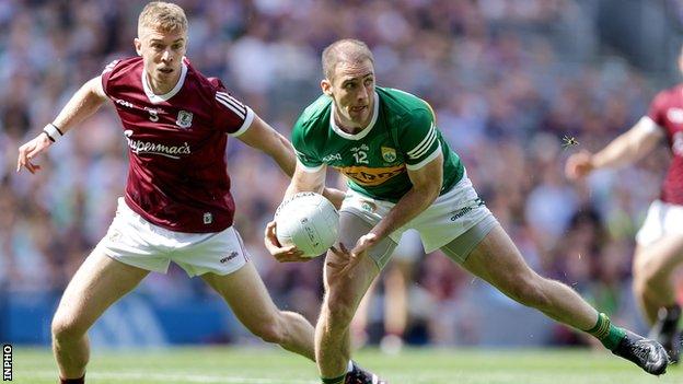 Kerry's Stephen O'Brien battles with Galway's Dylan McHugh