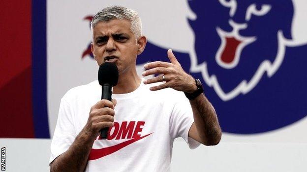 London mayor Sadiq Khan addressed the fans