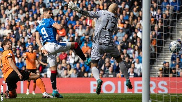 Antonio Colak flicks Rangers into a 2-0 lead at the start of the second half