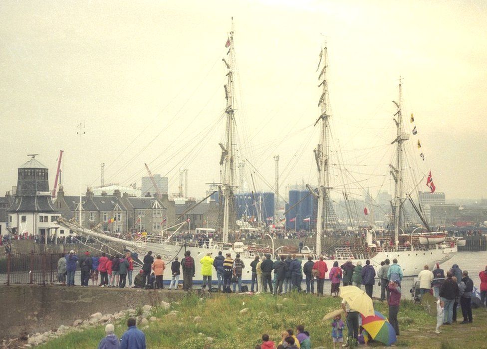 Tall ship in Aberdeen