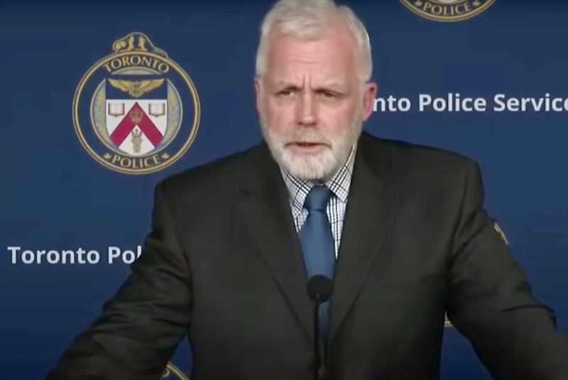 Toronto police Det. Sgt. Terry Browne says eight teenaged girls are charged with murdering a 59-year-old homeless man in what they believe to be a ‘swarming’ knife attack over a bottle of liquor. Photo courtesy of Toronto Police Service.