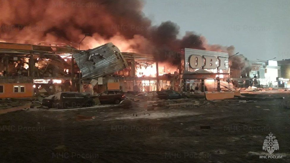 OBI hypermarket engulfed in flames