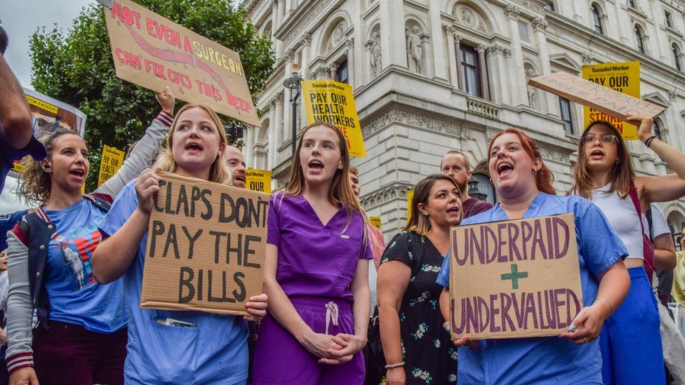 Photograph of medics protesting.