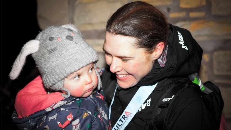 Jasmin Paris with her daughter, Rowan