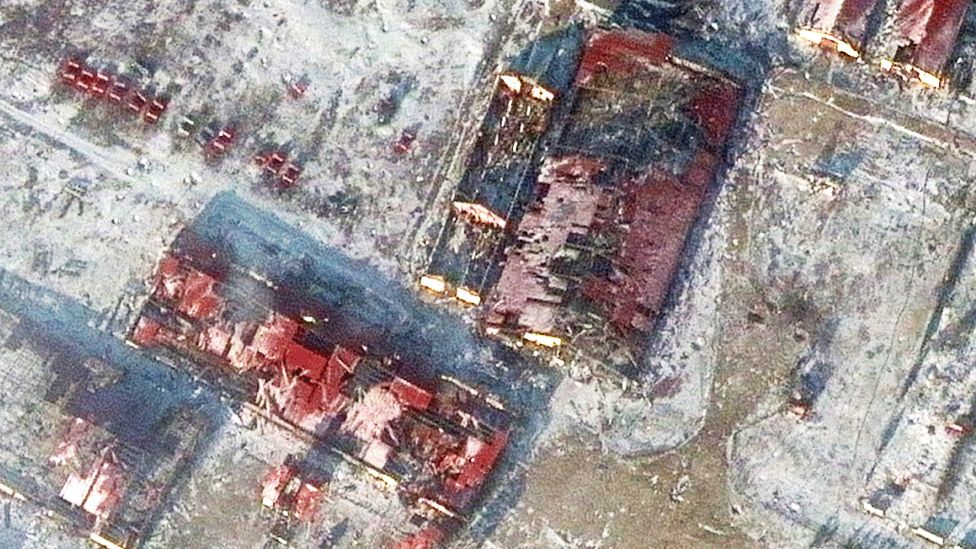 Satellite image showing damaged agricultural buildings in Soledar