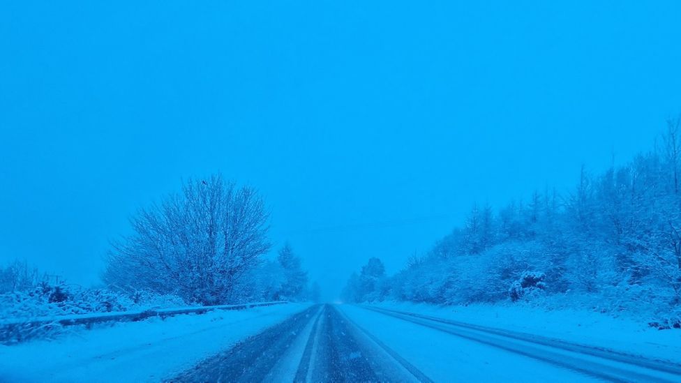 Snowy County Londonderry Road