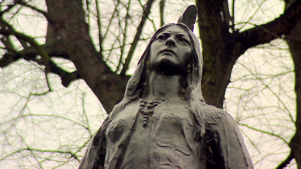 Statue of Pocahontas