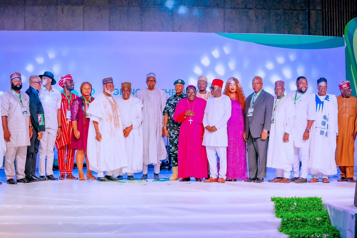 More photos of Presidential candidates at the Peace Accord signing ceremony