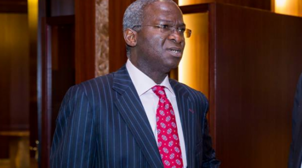 Fashola: 2nd Niger Bridge Will Be Completed In 2022
