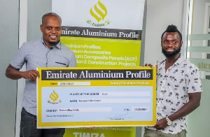 Ghanaian midfielder Bernard Morrison with his award