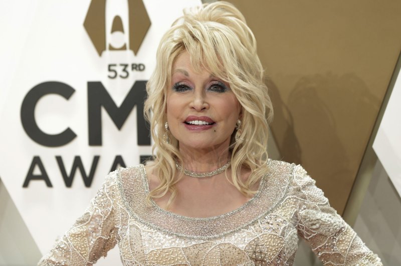 Look Dolly Parton Recreates Playbabe Cover For Husband S Birthday Ghanamma Com