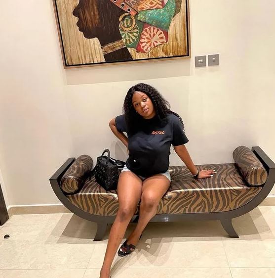 John Mahama's 18-year-old daughter, Farida Mahama stuns social media users with photos of her huge thighs