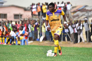 Former Medeama striker, Isaac Agyenim Boateng