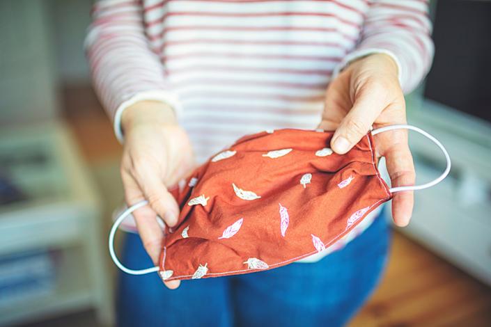 Arguments arise when couples assess COVID-19 risks differently. (Photo: Rike_ via Getty Images)