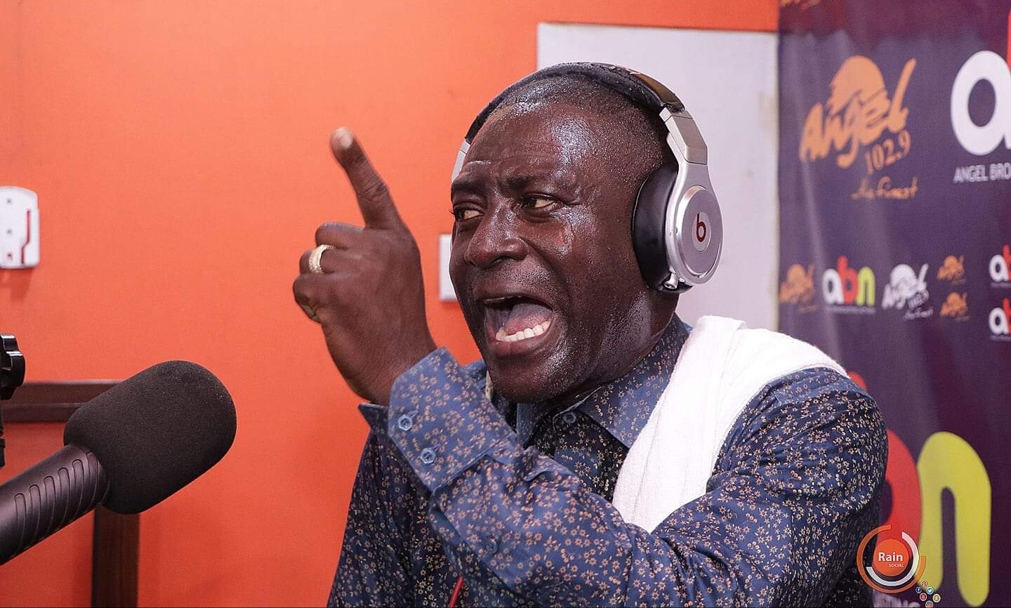 National Security Personnel Are Only Good At Chopping Fufu And 'Akrante3 Nkwan' - Captain Smart Jabs