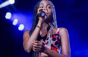 Cina Soul,  Singer and songwriter