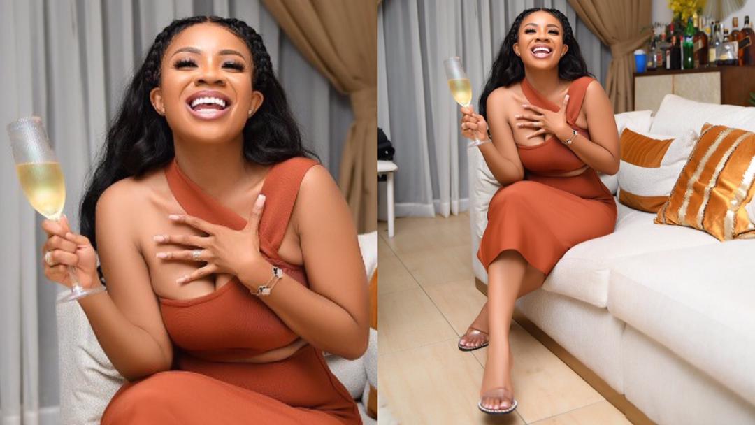 "Marriage is not important, I prefer to be single" – 31-year-old Serwaa Amihere replies blogger who said her life is incomplete without a husband