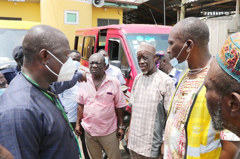 Joycleanghana Photos: AMA Metro Health Inspectors close down smelly public urinals at 'circle station'