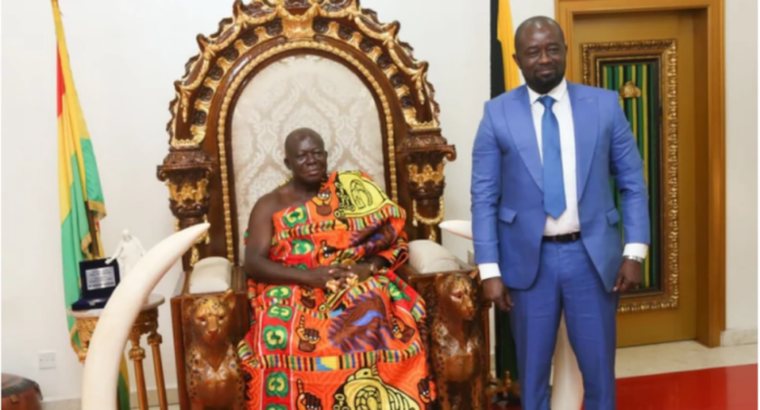 Otumfuo with GFA boss, Kurt Okraku