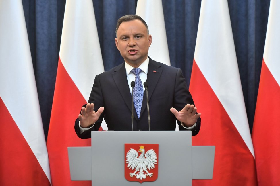 Polish president Andrzej Duda vetoes divisive media ownership law