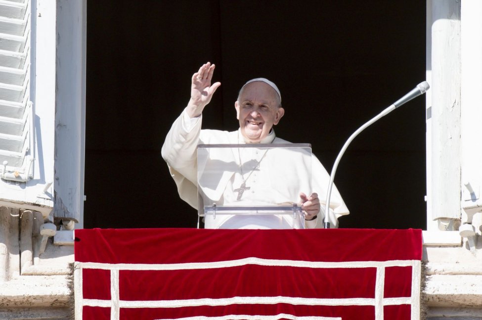 Pope Francis slams excessive military spending ahead of World Peace Day