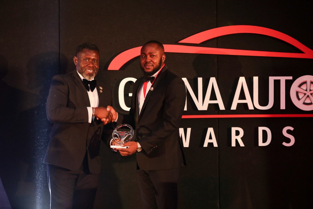 Ghana Auto Awards : Renault Ghana wins best mini truck of the year award