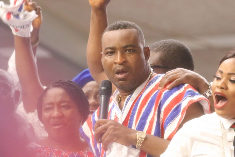 Wontumi booed during campaign, voters chant Aduomi’s name [Watch]