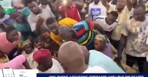 Watch the reaction of NPP delegates after Ken showed them ‘evidence’ of chairmen receiving GH¢ 100k, pick-ups –