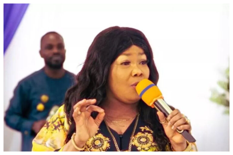 Speak to The BloggersTo Stop Insulting Me Else I Will Take All The Properties I Have Given You- Nana Agradaa Warns Ex-Husband