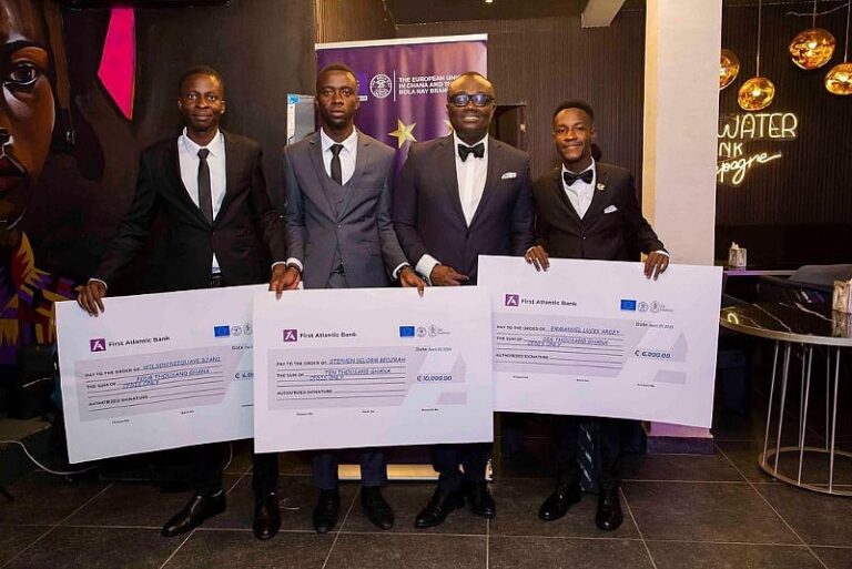 Bola Ray's Entrepreneurship Initiative wraps up with dinner and awards ceremony