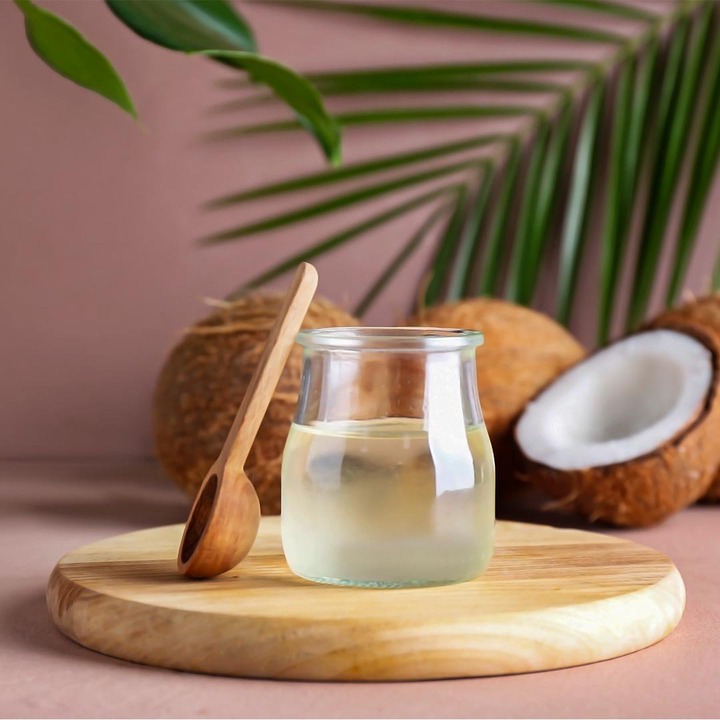 coconut oil skin benefits, benefits of coconut oil for skin, coconut oil skincare benefits, coconut oil skin moisturizer, coconut oil anti-aging properties, coconut oil skin healing, coconut oil acne treatment, coconut oil for dry skin, coconut oil for sensitive skin, coconut oil natural sunscreen,